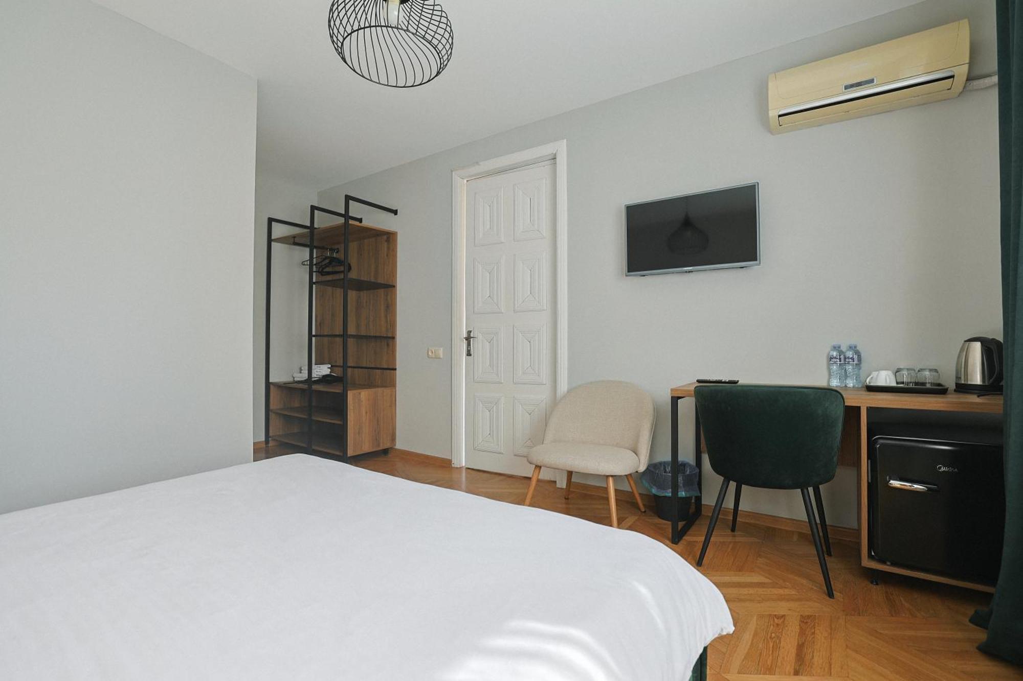 Hotel White House Tbilisi Eksteriør billede